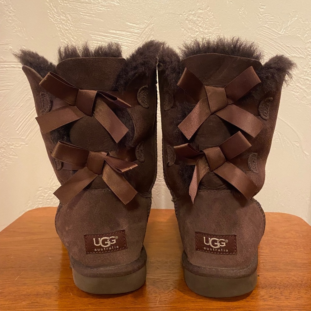 UGG Bailey Bow Women’s Boots Size 9